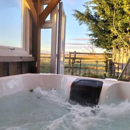 The Granary Luxury Barn *